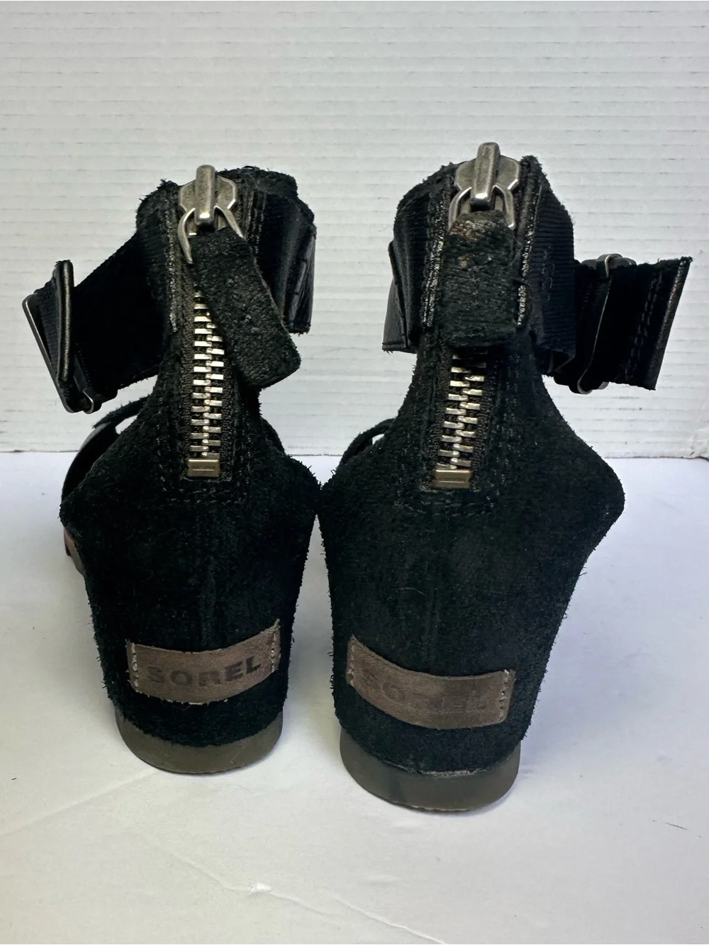 Sorel Women’s Joanie II Black Leather Suede Wedge Ankle Strap Sandals- Size 12